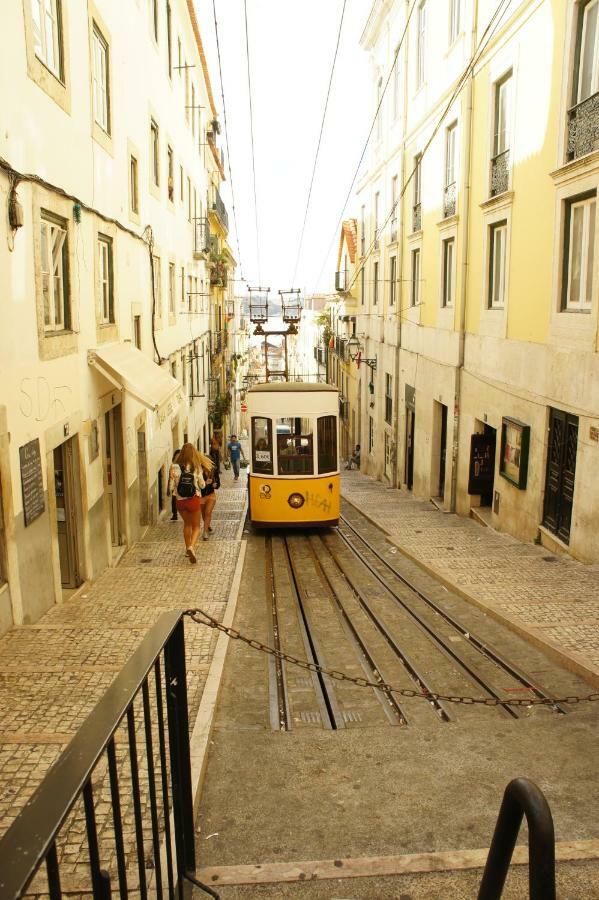 Cozy Apartment In Bairro Alto Lissabon Exterior foto